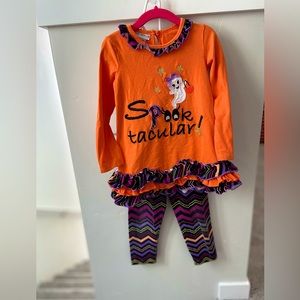 Toddler girl’s Halloween themed outfit